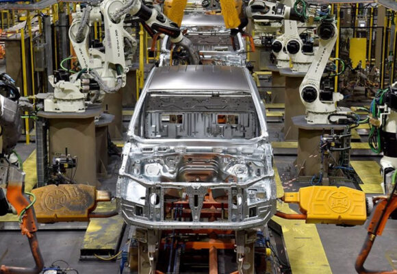Ford, ABD’de Elektrikli Araçlar İçin Pil Fabrikası Kurmaya Hazırlanıyor  ŞUB 13, 2023