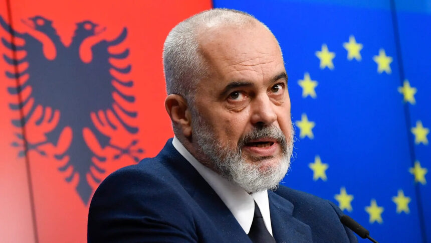 Arnavutluk, dünyada ilk kez yapay zekâ bakan atadı