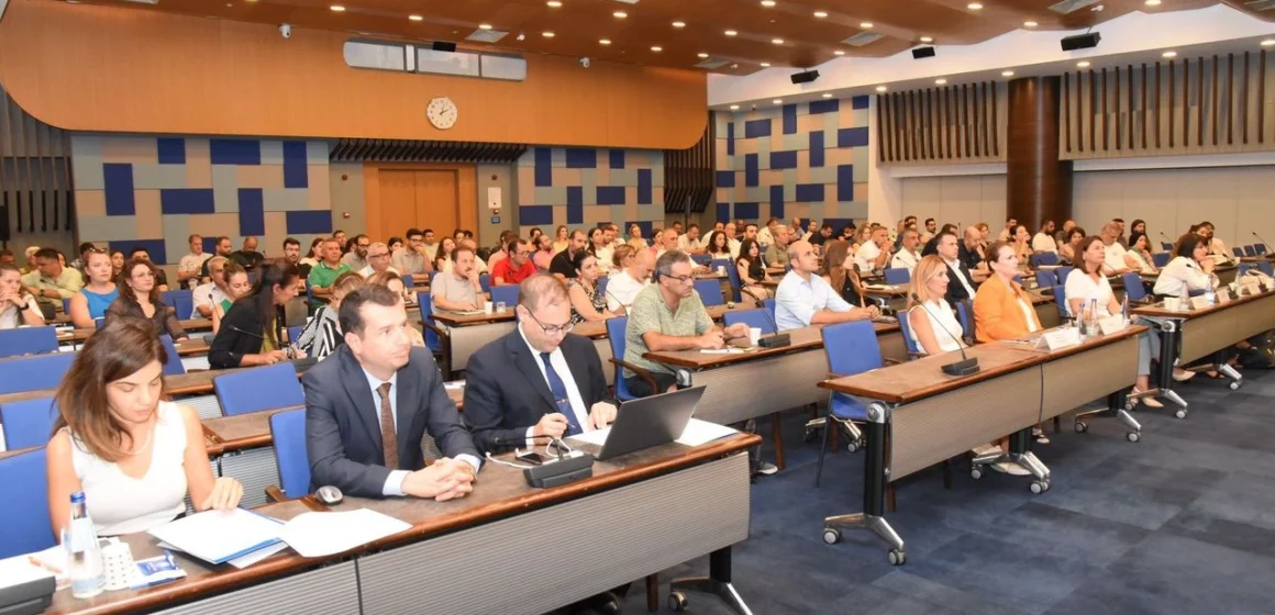 İzmir Ticaret Odası ve KOSGEB önderliğinde ‘Uygulamalı Girişimcilik Eğitimi’ verilecek