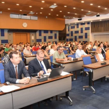 İzmir Ticaret Odası ve KOSGEB önderliğinde ‘Uygulamalı Girişimcilik Eğitimi’ verilecek